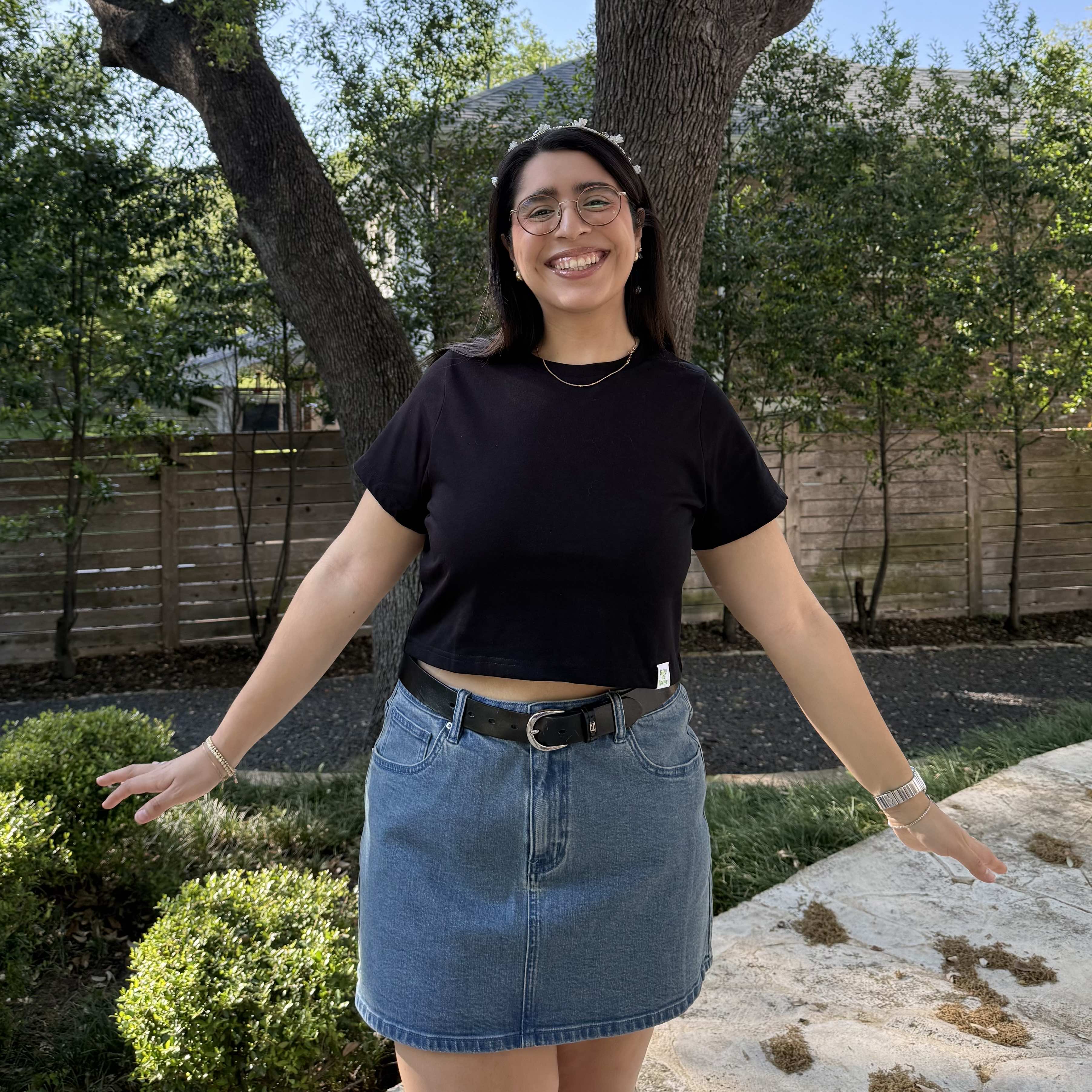 Cropped Tee - Black